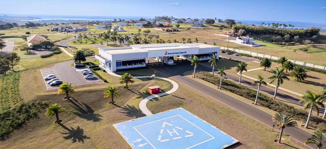 Portaria do Riviera de Santa Cristina XIII com heliponto